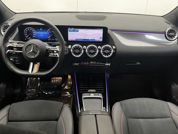 MERCEDES-BENZ GLA 200 d AMG Line  