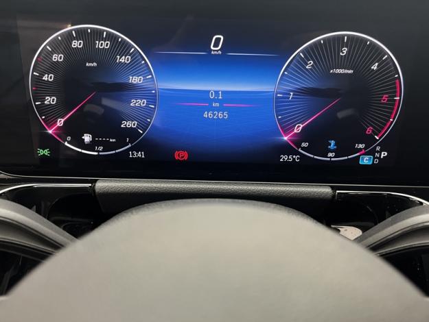 MERCEDES-BENZ GLA 200 d AMG Line  