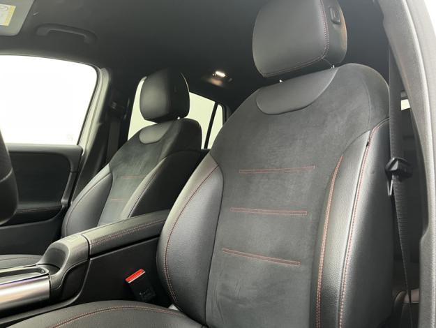 MERCEDES-BENZ GLA 200 d AMG Line  