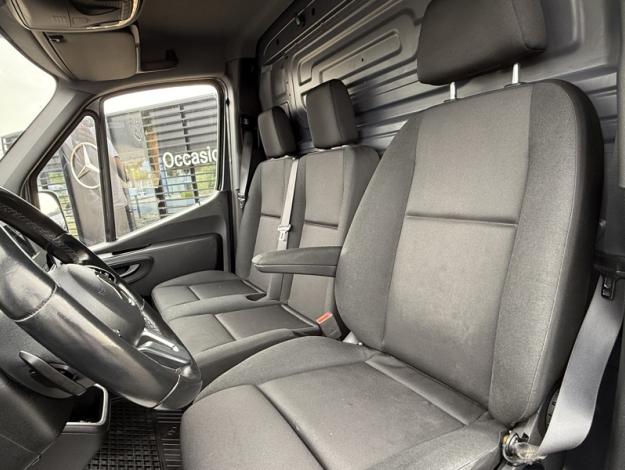 MERCEDES-BENZ Sprinter 215 CDI Fourgon Compact  