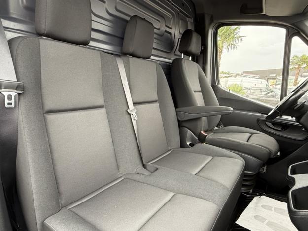 MERCEDES-BENZ Sprinter 215 CDI Fourgon Compact  