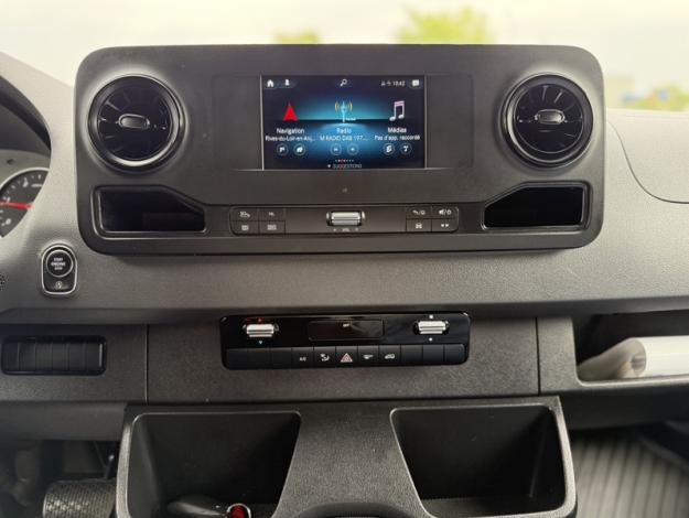 MERCEDES-BENZ Sprinter 215 CDI Fourgon Compact  