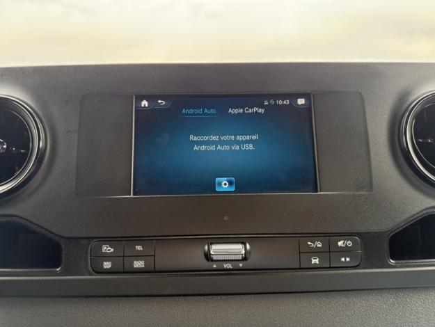 MERCEDES-BENZ Sprinter 215 CDI Fourgon Compact  