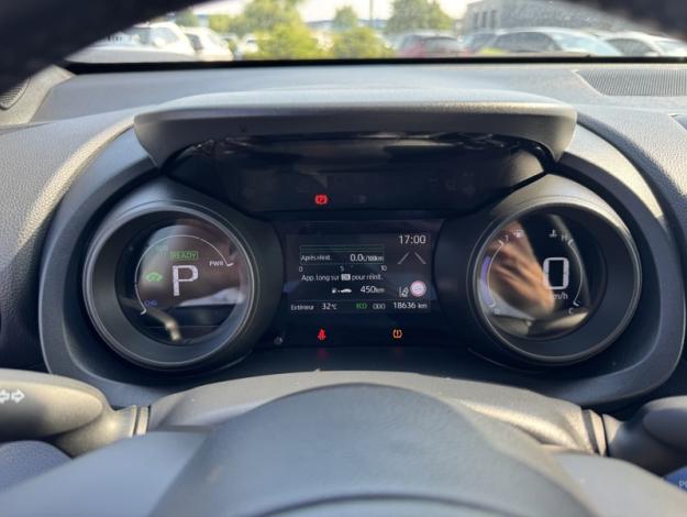 TOYOTA Yaris Cross Hybrid 2WD Design   