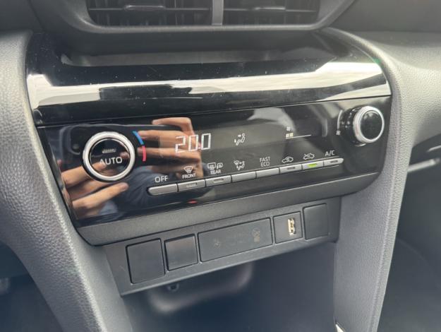 TOYOTA Yaris Cross Hybrid 2WD Design   