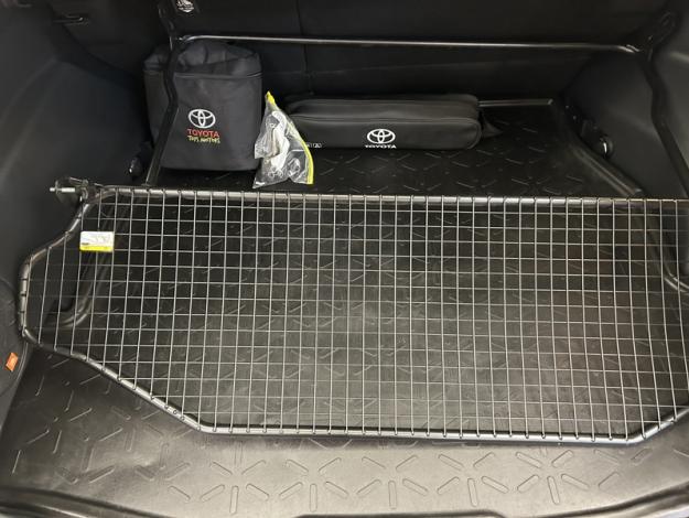 TOYOTA RAV4 2WD 218ch Lounge  