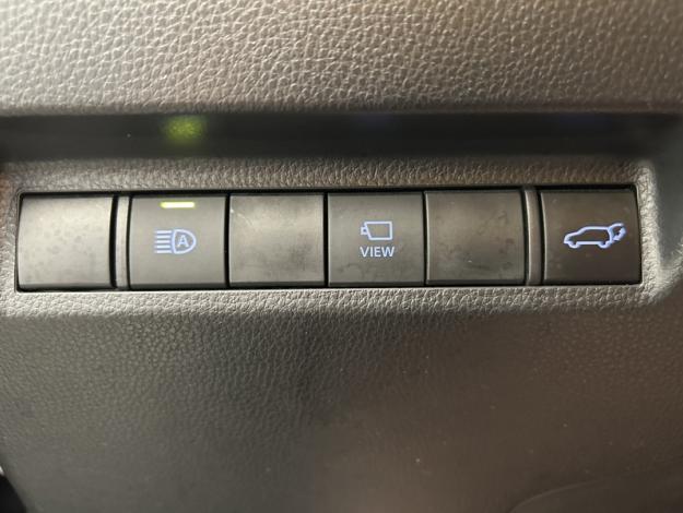 TOYOTA RAV4 2WD 218ch Lounge  