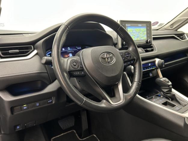 TOYOTA RAV4 2WD 218ch Lounge  
