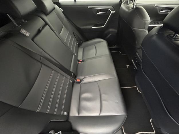 TOYOTA RAV4 2WD 218ch Lounge  