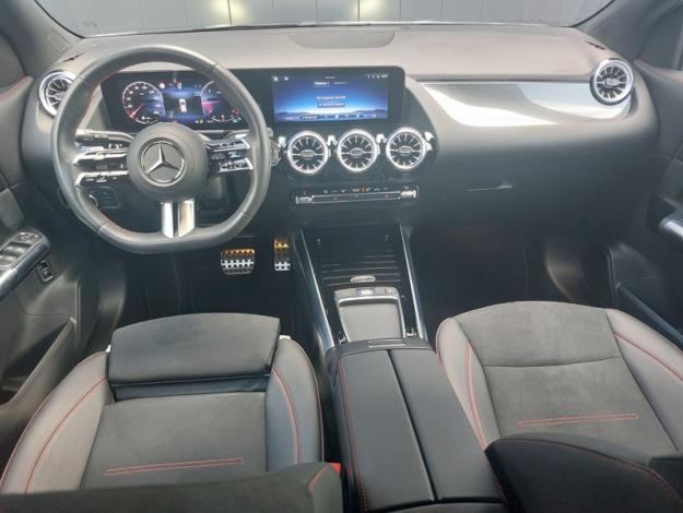 MERCEDES-BENZ GLA 200 d AMG Line  