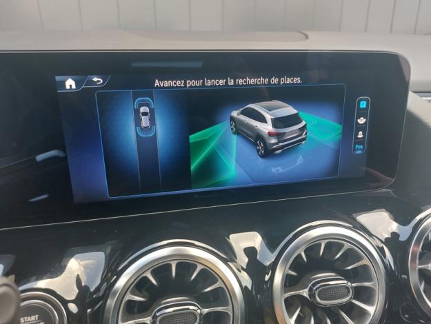 MERCEDES-BENZ GLA 200 d AMG Line  