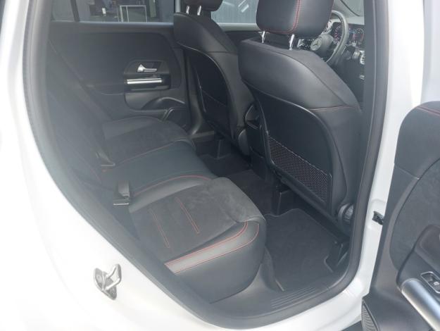 MERCEDES-BENZ GLA 200 d AMG Line  