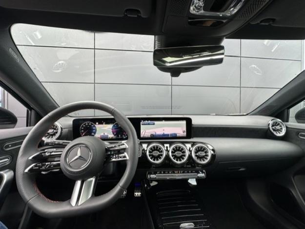 MERCEDES-BENZ Classe A 200 d AMG Line  Classe A 200 d AMG Line