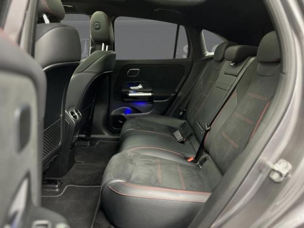 MERCEDES-BENZ EQA 250 + AMG Toit Pano Attelage  