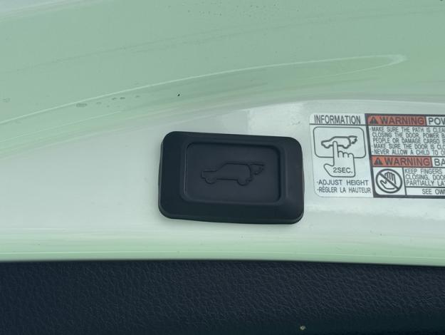 TOYOTA RAV4 2WD Dynamic Edition  