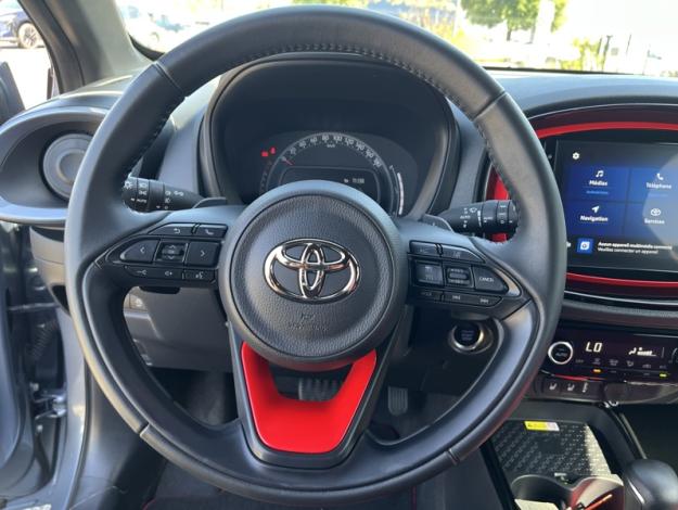TOYOTA Aygo X 1.0 VVT-i 72 Undercover  