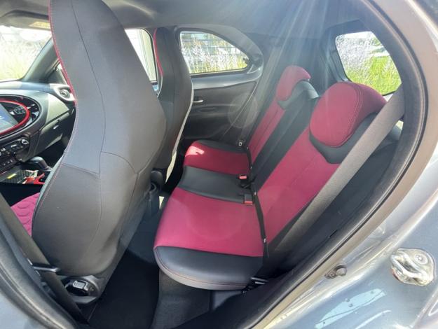 TOYOTA Aygo X 1.0 VVT-i 72 Undercover  