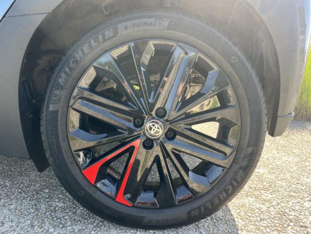 TOYOTA Aygo X 1.0 VVT-i 72 Undercover  