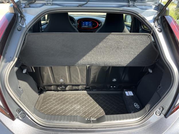 TOYOTA Aygo X 1.0 VVT-i 72 Undercover  