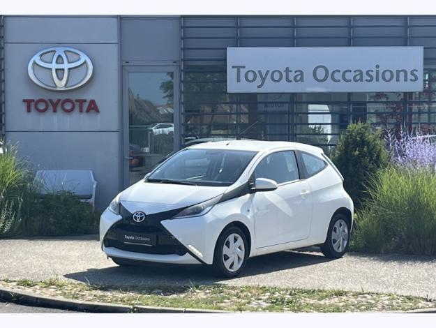 TOYOTA Aygo x-play x-shift  1.0 69 ch 
