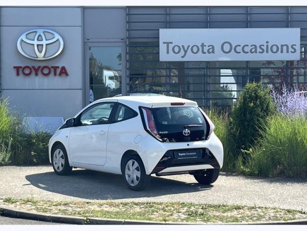 TOYOTA Aygo x-play x-shift  1.0 69 ch 
