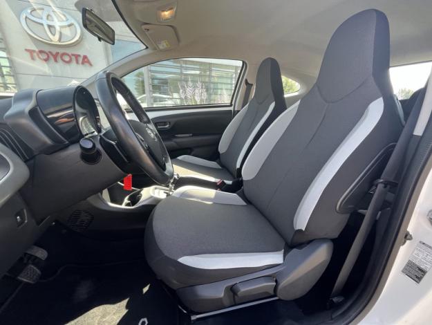 TOYOTA Aygo x-play x-shift  1.0 69 ch 