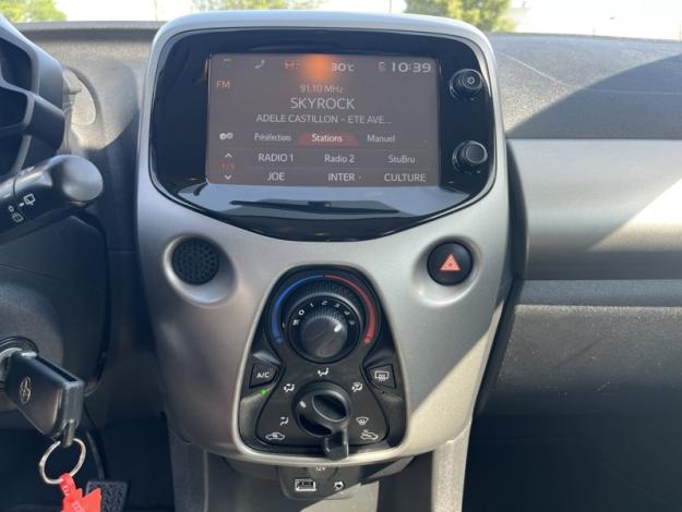 TOYOTA Aygo x-play x-shift  1.0 69 ch 