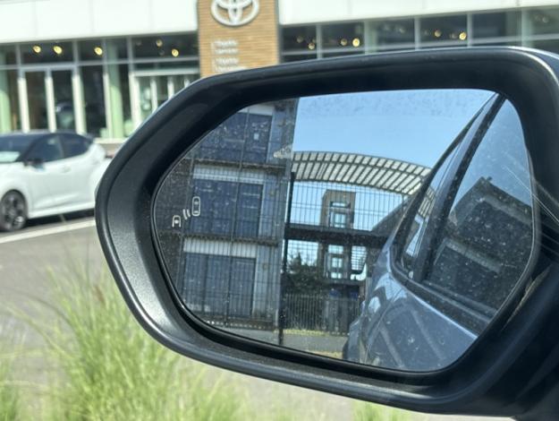 TOYOTA Yaris Cross 1.5 HYBRID 130H DESIGN AUTO   