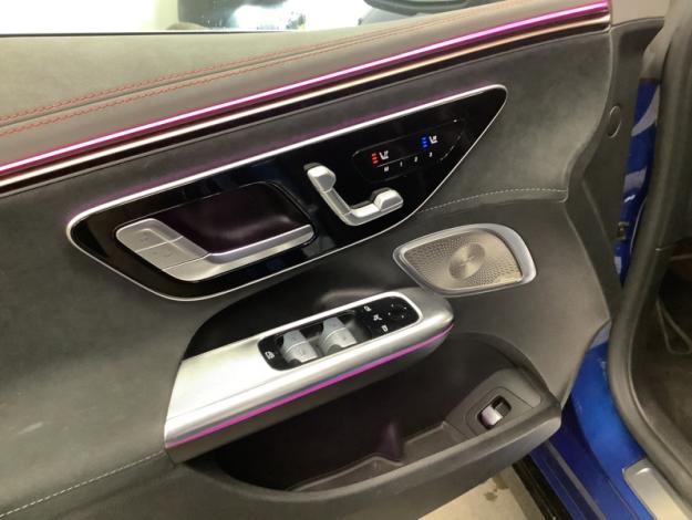 MERCEDES-BENZ EQE 300 Berline AMG Line Pano Head Up  