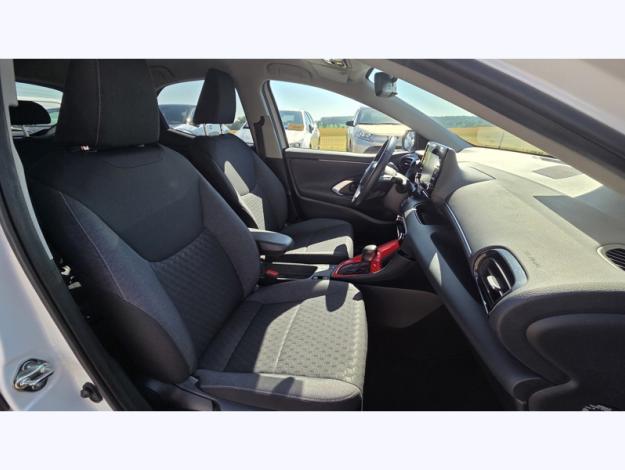 TOYOTA Yaris Hybride 116h Design   