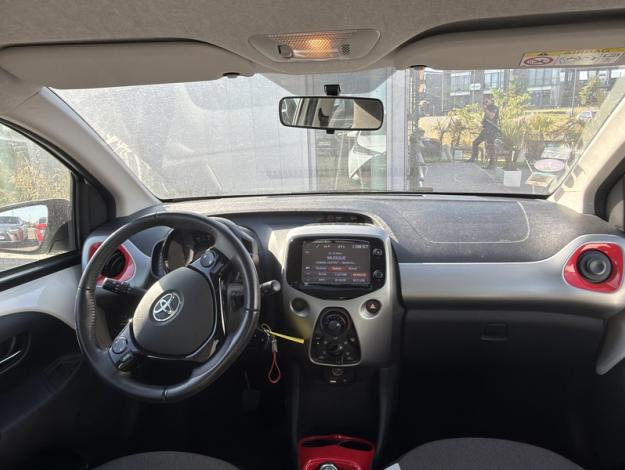 TOYOTA Aygo x-play  1.0 69 ch BVA5