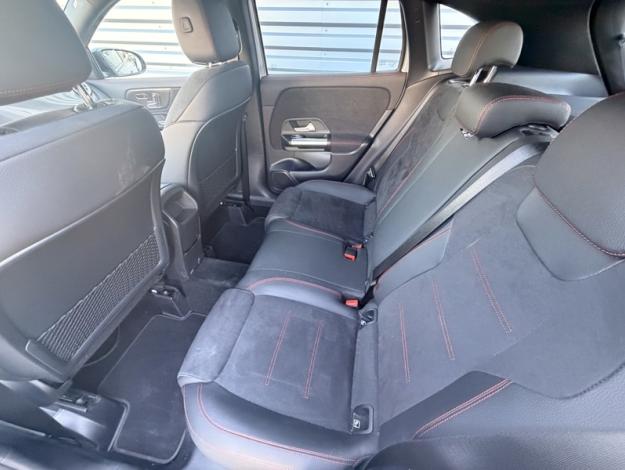 MERCEDES-BENZ GLA 200 d AMG Line  
