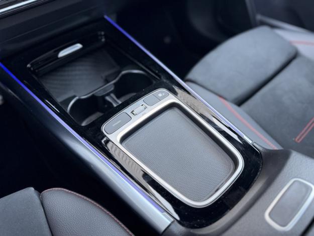 MERCEDES-BENZ GLA 200 d AMG Line  