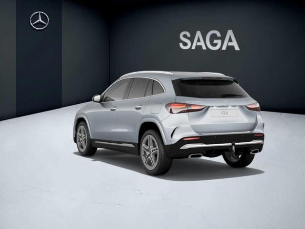 MERCEDES-BENZ GLA 200 d 4MATIC AMG Line AMG Line GLA 200 d 4MATIC AMG Line