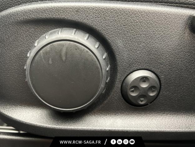 MERCEDES-BENZ GLA 200 d 4MATIC AMG Line AMG Line GLA 200 d 4MATIC AMG Line