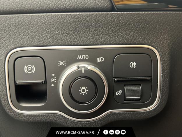 MERCEDES-BENZ GLA 200 d 4MATIC AMG Line AMG Line GLA 200 d 4MATIC AMG Line