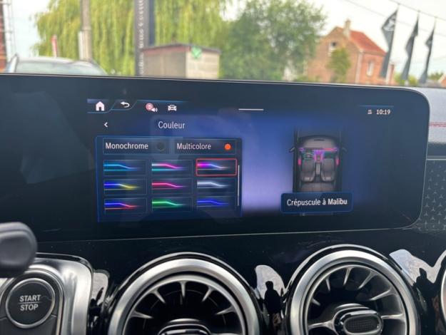 MERCEDES-BENZ EQB 250 + AMG Pack Night 7 places Facelift  