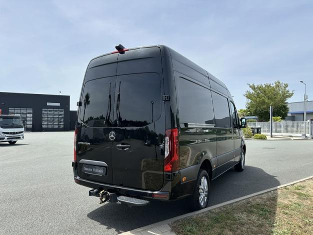 MERCEDES-BENZ Sprinter 319 CDI Fourgon Toit sureleve Standard  