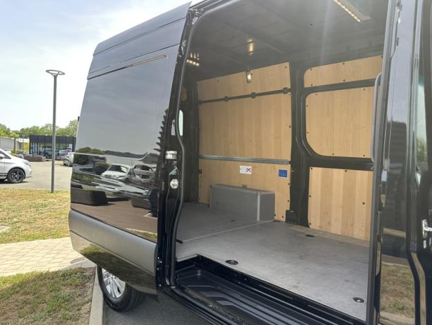 MERCEDES-BENZ Sprinter 319 CDI Fourgon Toit sureleve Standard  