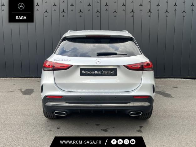 MERCEDES-BENZ GLA 200 d AMG Line  