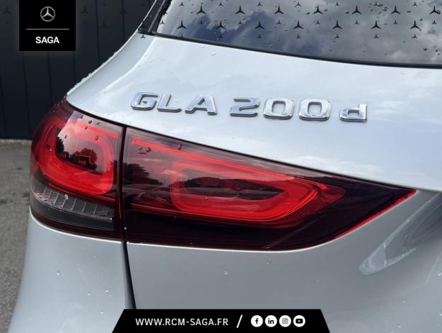 MERCEDES-BENZ GLA 200 d AMG Line  