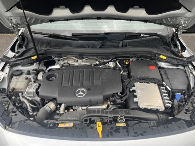 MERCEDES-BENZ GLA 200 d AMG Line  