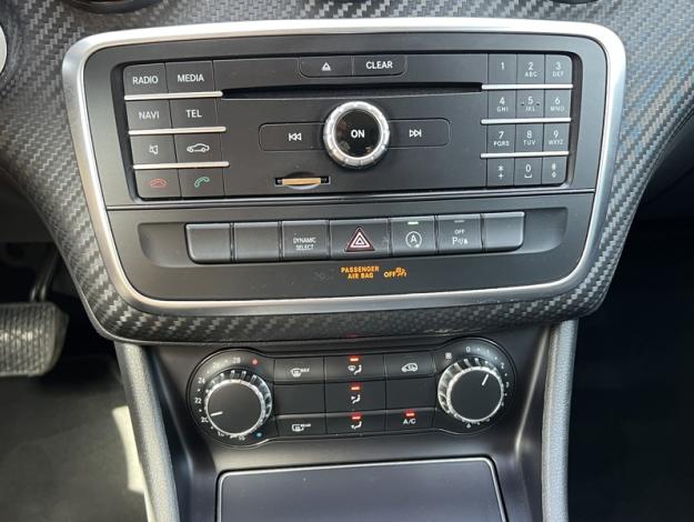 MERCEDES-BENZ GLA 200 d Intuition  