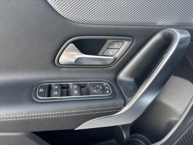 MERCEDES-BENZ Classe A 180 d Progressive Line  
