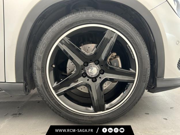 MERCEDES-BENZ GLA 220 CDI Sport Utility Vehicle Pack AMG Line 