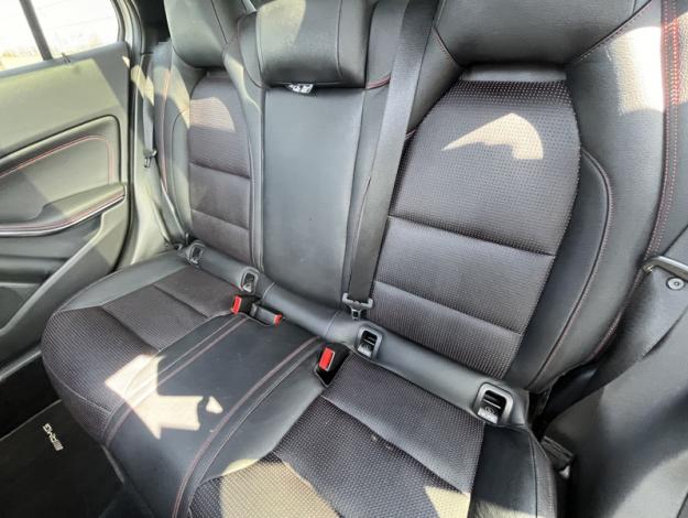 MERCEDES-BENZ GLA 220 CDI Sport Utility Vehicle Pack AMG Line 