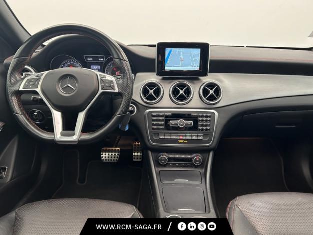 MERCEDES-BENZ GLA 220 CDI Sport Utility Vehicle Pack AMG Line 