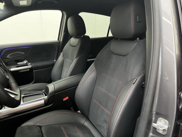 MERCEDES-BENZ GLA 200 d AMG Line  
