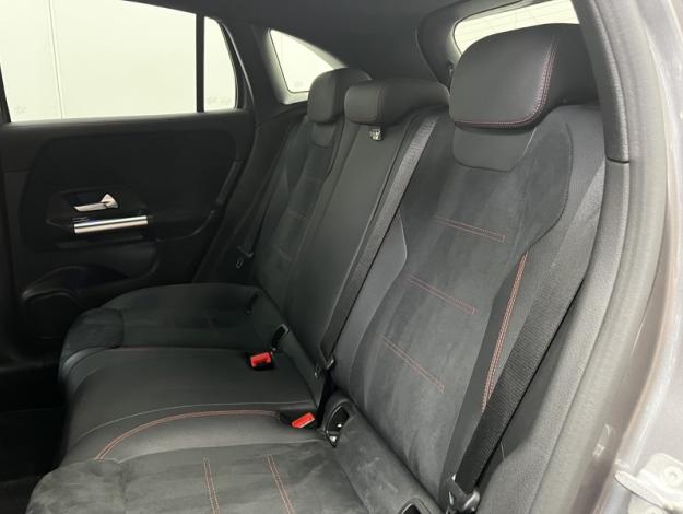 MERCEDES-BENZ GLA 200 d AMG Line  