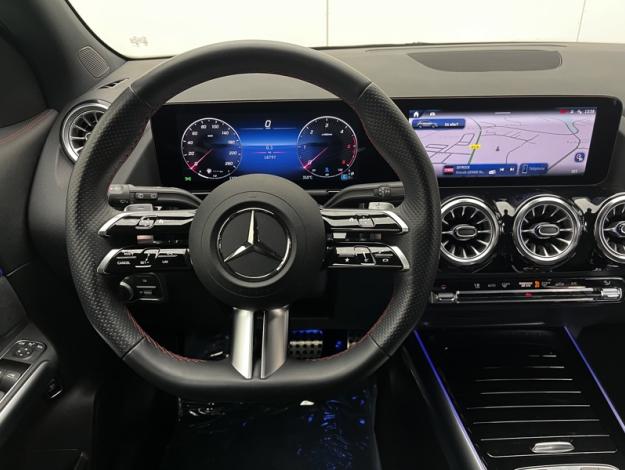 MERCEDES-BENZ GLA 200 d AMG Line  